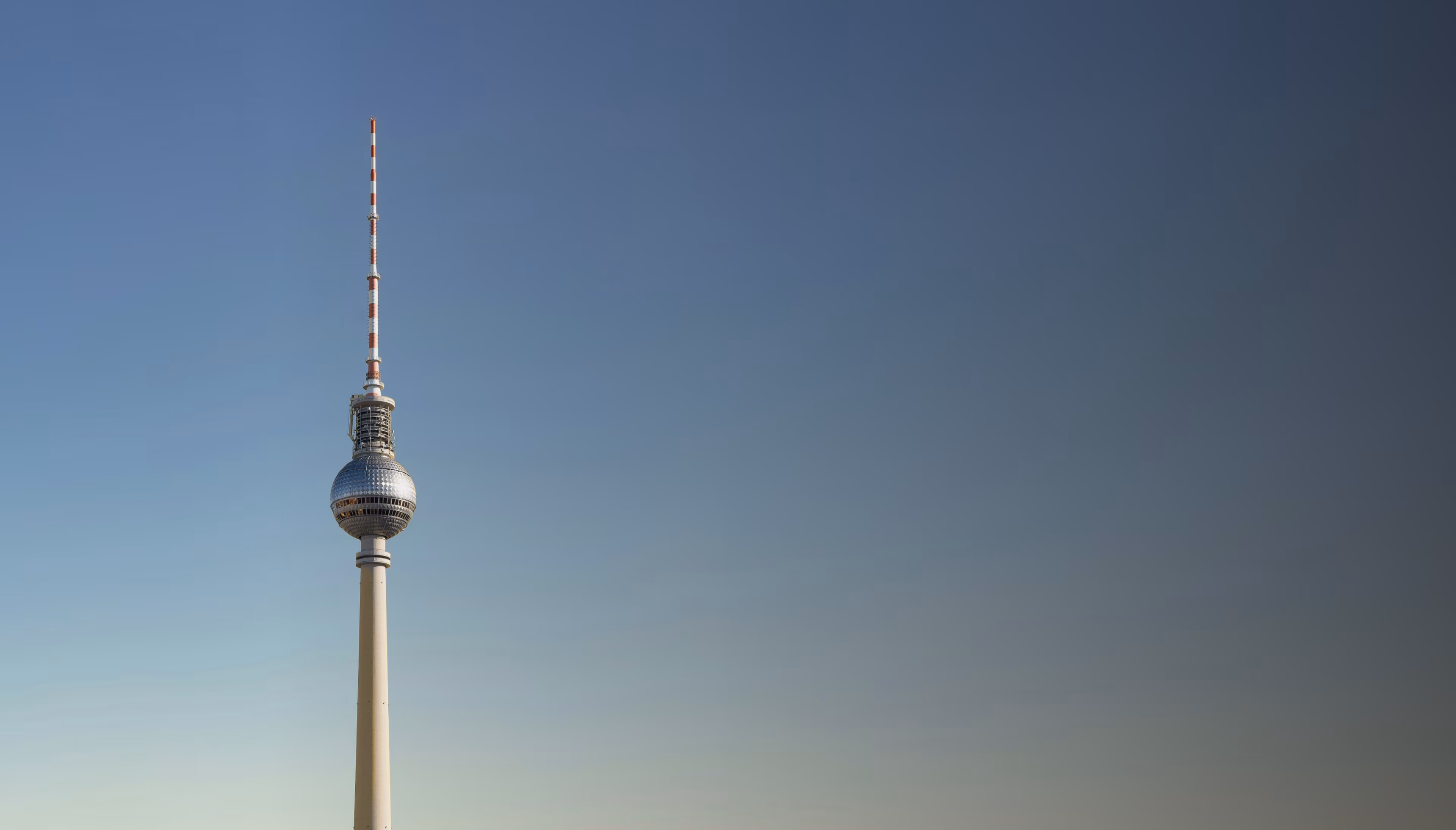 de_expertise_ki_beratung_05_cta-with-blur