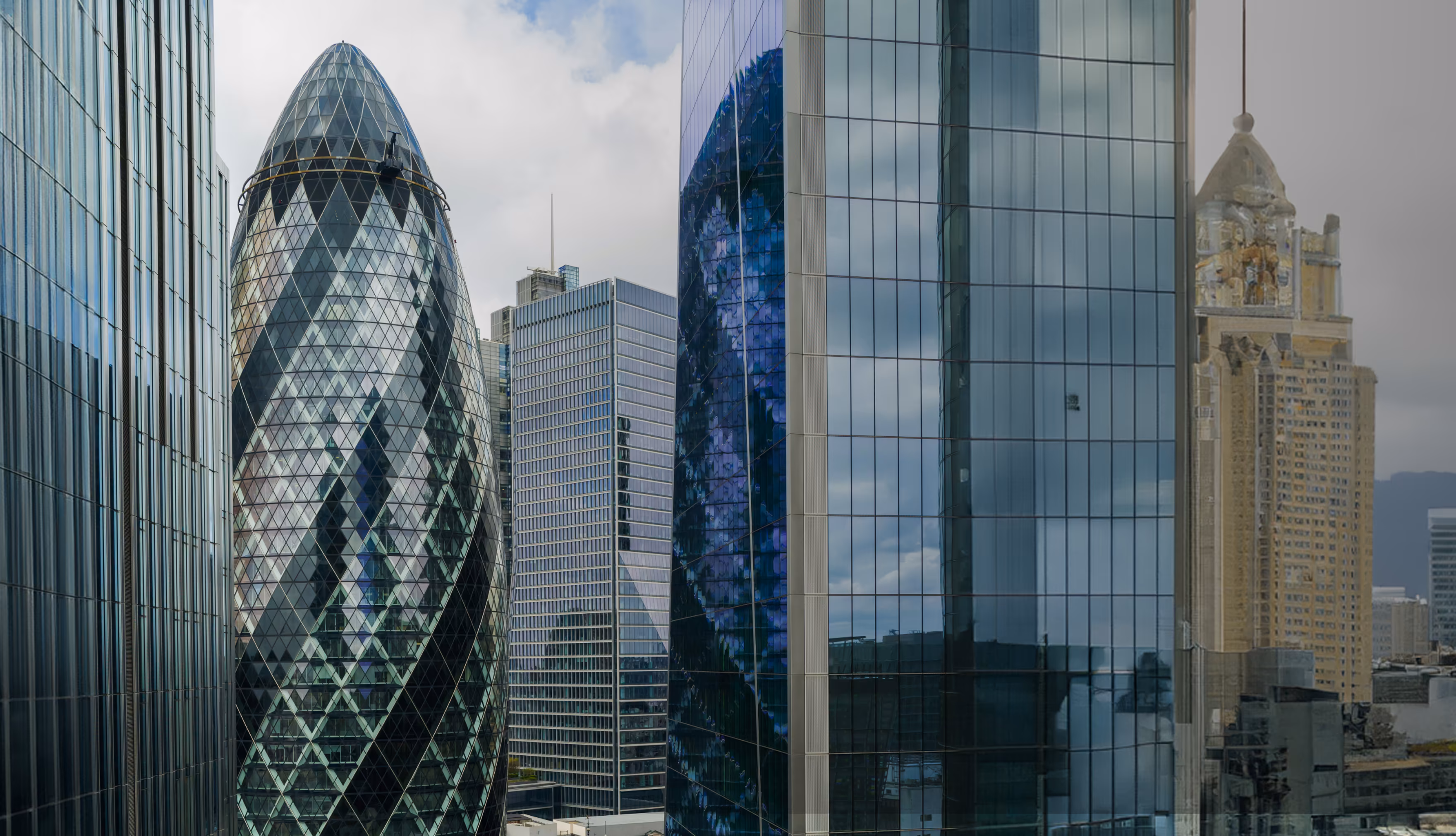 uk_healthcare_consulting_04_cta_with_blur